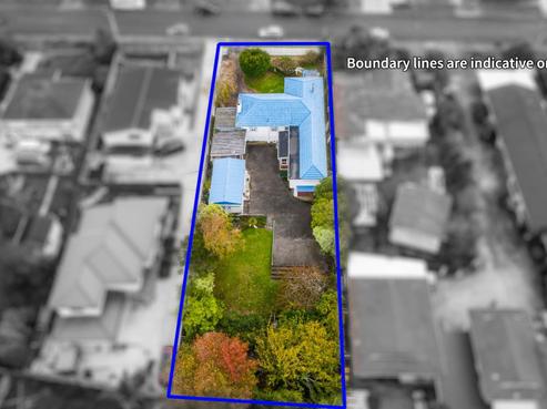 9 Roberts Road, Te Atatu South