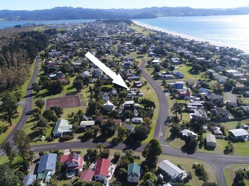 220 Waimaire Avenue, Matarangi