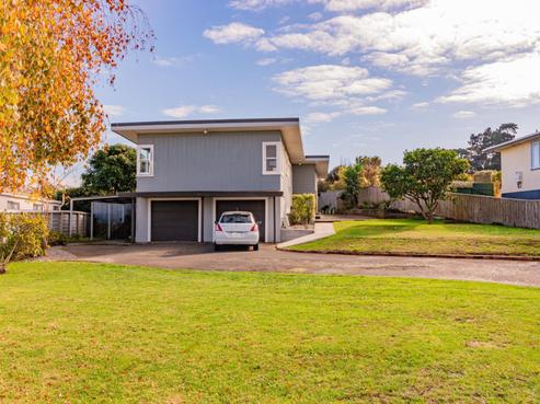122 Peakes Road, Springvale