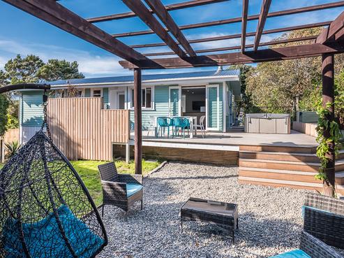 22 Victor Grove, Waikanae Beach