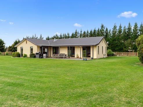 77 Round Hill Road, Loburn