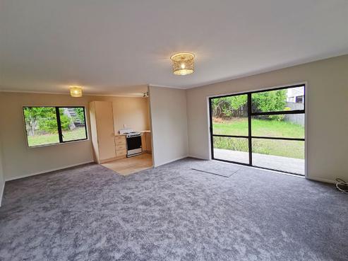 13B Helicon Place, Totara Vale