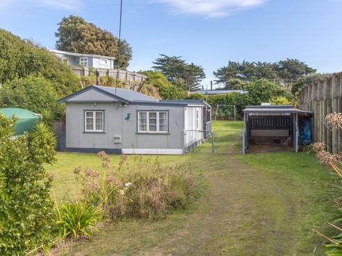 145 Kahukura Avenue, Waitarere Beach