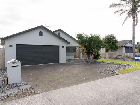 208 Thomas Road, Rototuna North