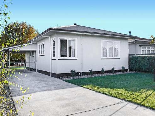 209 Pattison Road, Akina