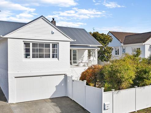 20 Kurahaupo Street, Orakei