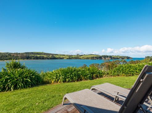 95 Shakespear Road, Army Bay