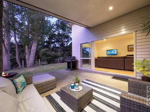 12 Crabb Fields Lane, Riverhead