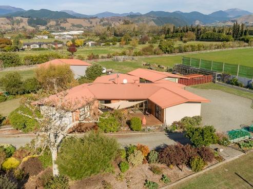 39 Edens Road, Hope