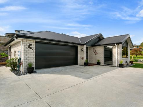 202 Saint Andrews Way, Te Awamutu