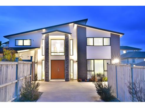10 Sibling Court, Silverdale