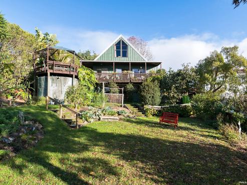 6 Delshaw Avenue, Stanmore Bay