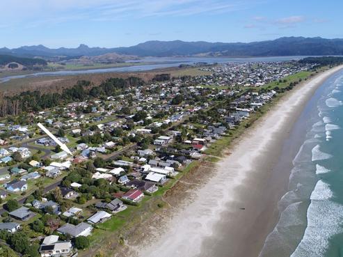 215 Kenwood Drive, Matarangi