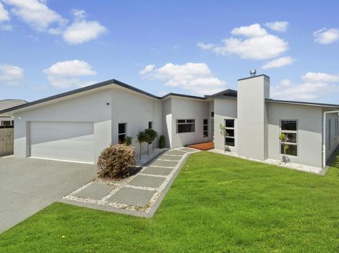 35 Mataroa Crescent, Flagstaff
