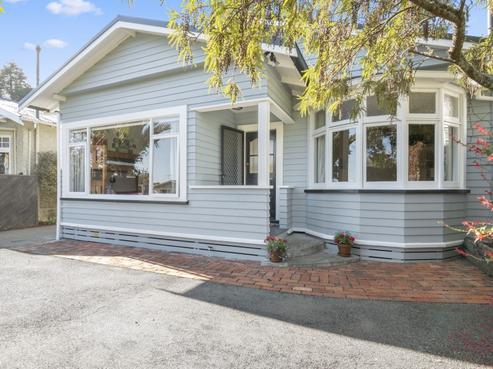 11 Brook Street, The Brook