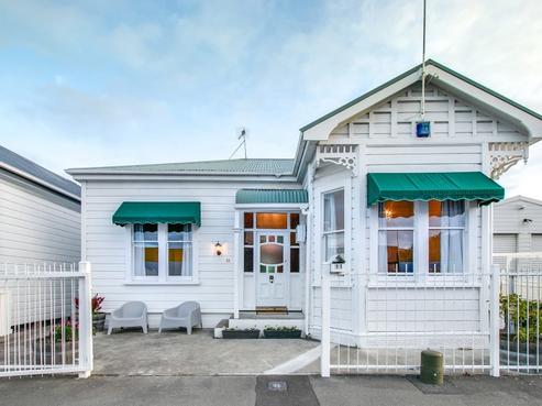 11 Wellesley Road, Napier South