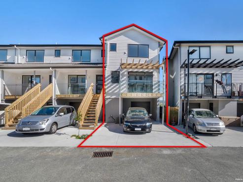 9 Peony Mews, Oteha