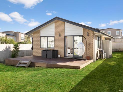 35A Awaroa Road, Sunnyvale