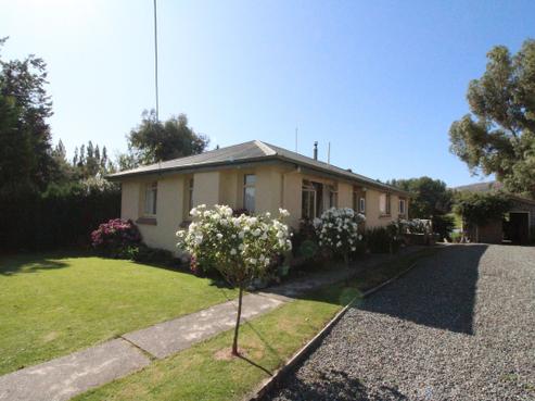 210 Flora Road, Lumsden