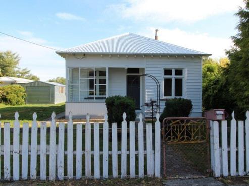 24 Dacia Street, Lumsden