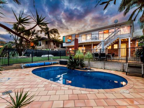 2/17 Ridge Road, Waiake