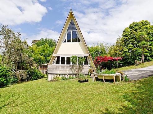 24 Cornwall Street, Te Atatu South
