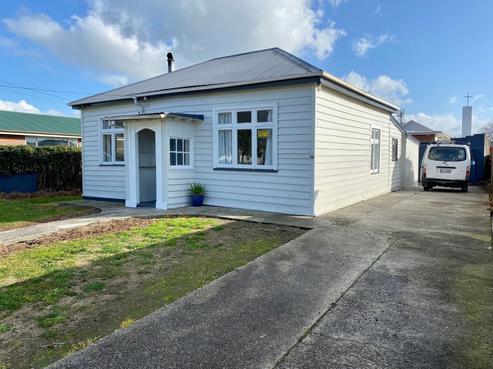16 Lanark Street, Balclutha