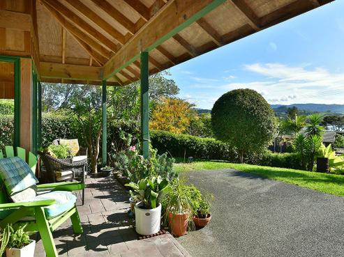 24 Kanuka Road, Sandspit