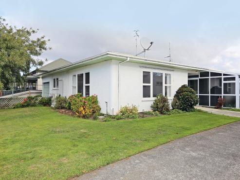 1/204 Lyndon Road West, Hastings