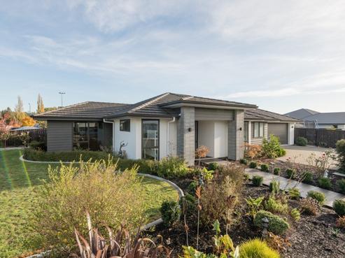 30 Wanderers Avenue, Brightwater