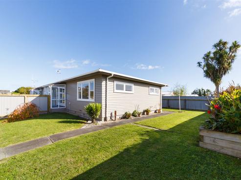 44 Abraham Crescent, Milson