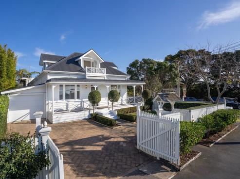 6 Richmond Avenue, Northcote Point