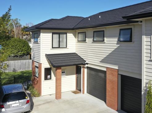1/63 Knighton Road, Hillcrest