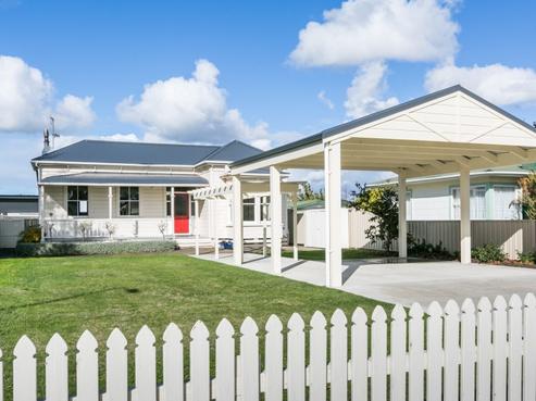 9 Bowling Road, Greenmeadows
