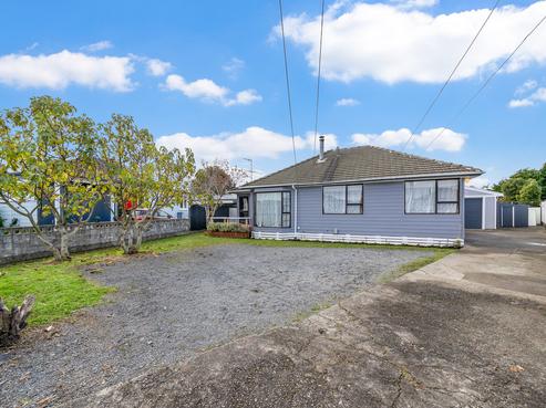 9 Carroll Grove, Trentham