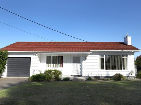 912 Francis Hicks Avenue, Raureka