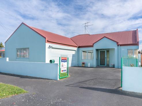 55 Vardon Road, Saint Andrews