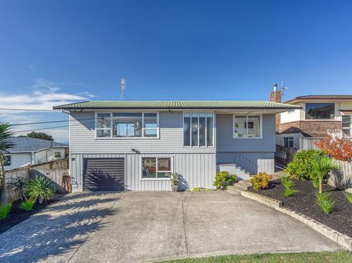 719 East Coast Road, Browns Bay
