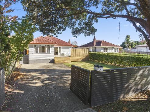 6 Kervil Avenue, Te Atatu Peninsula