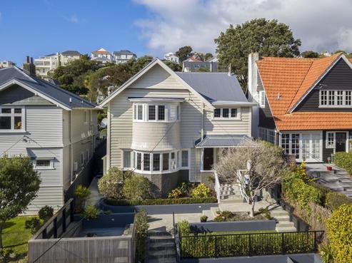 37 Glen Road, Kelburn