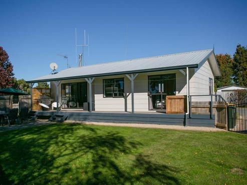 6 Hulme Place, Leamington