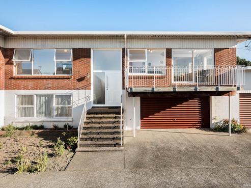 2/15 Hauraki Road, Hauraki