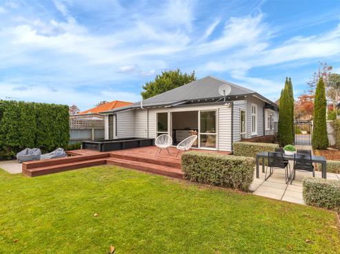 95 Edward Avenue, Edgeware