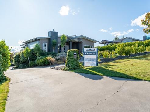 35 Magnolia Rise, Waipahihi