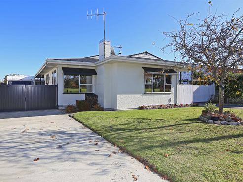 910 Francis Hicks Avenue, Raureka