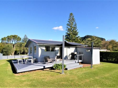20 Marlin Place, Whiritoa