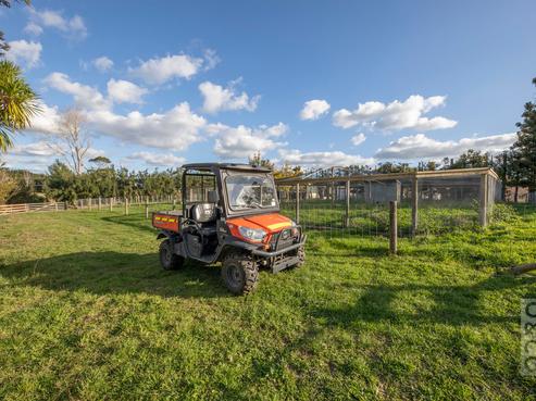 902 Old North Road, Waimauku