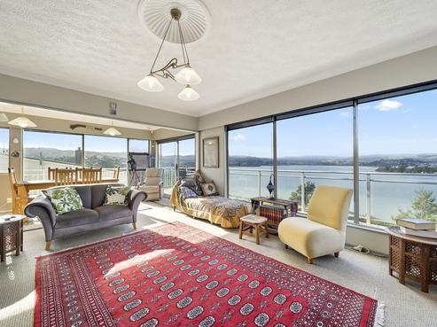56 Mana View Road, Mana