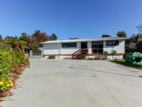 77 Riversdale Drive, Merrilands