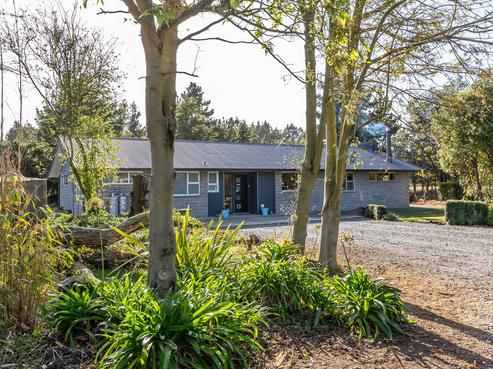 364 Two Chain Road, Burnham